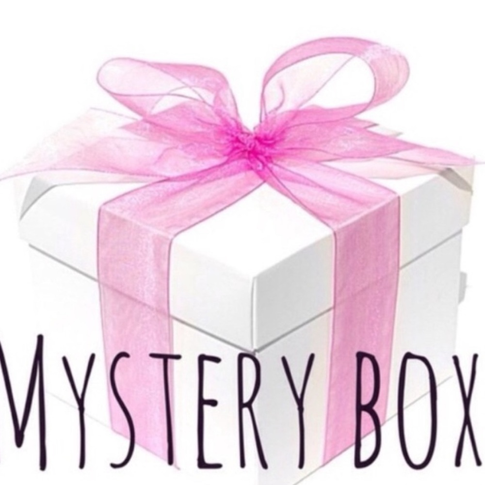MYSTERY BOX🩷 check my reviews ! I PROMISE a bang for your bucks🙂 make an OFFER